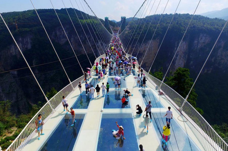 The most breathtaking and longest glass bridge in the world
