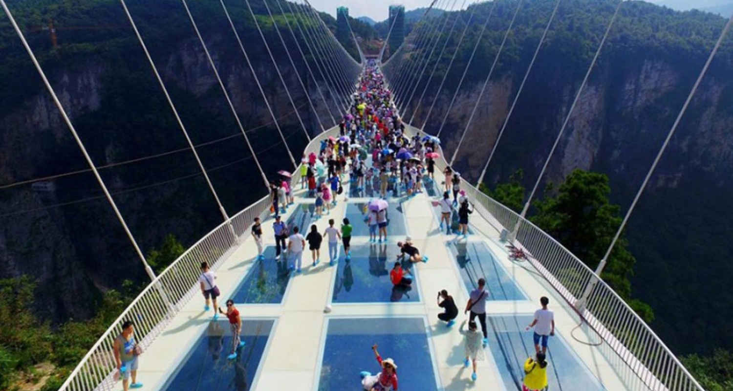 The most breathtaking and longest glass bridge in the world